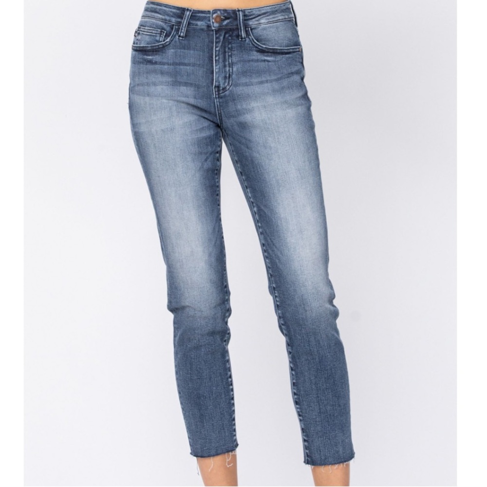 Judy Blue High- Rise Raw Hem Capri